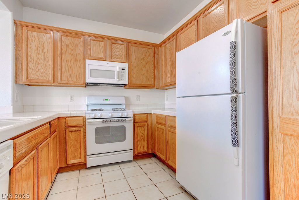 9548 Spring Blush Avenue Property Photo 36