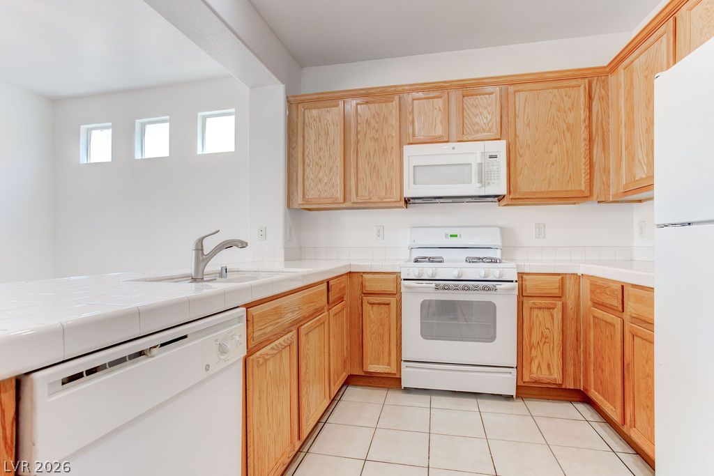 9548 Spring Blush Avenue Property Photo 37