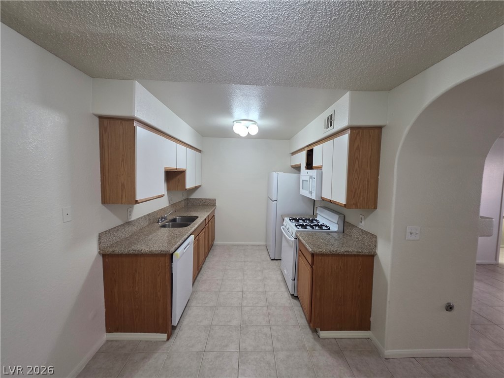 1608 North Torrey Pines Drive 103 Property Photo 5
