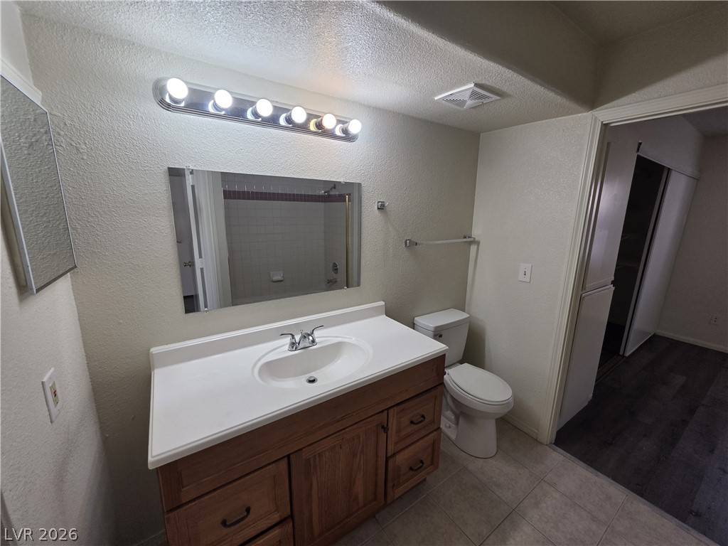 1608 North Torrey Pines Drive 103 Property Photo 10
