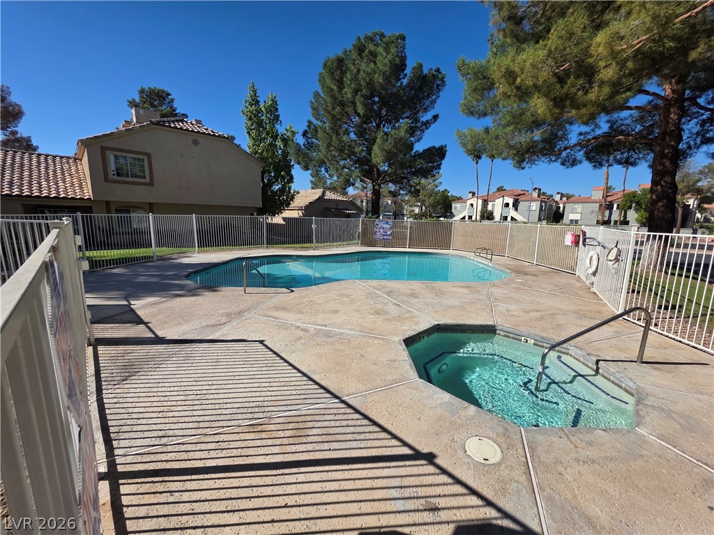 1608 North Torrey Pines Drive 103 Property Photo 14