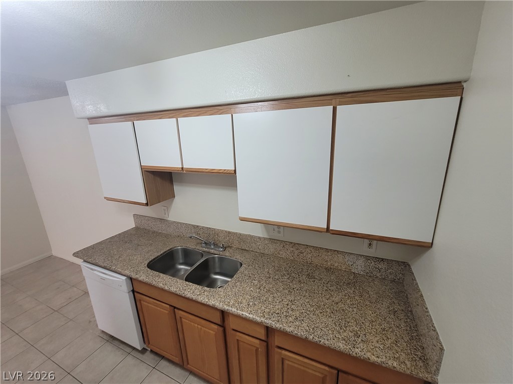 1608 North Torrey Pines Drive 103 Property Photo 17
