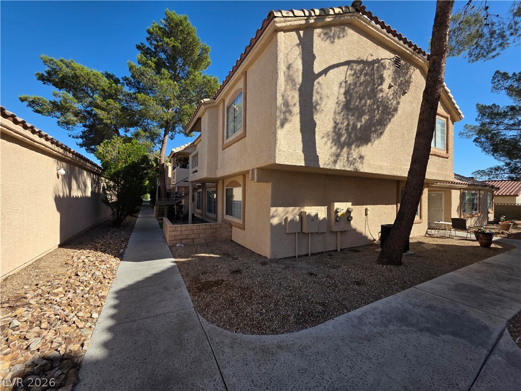 1608 North Torrey Pines Drive 103 Property Photo 40