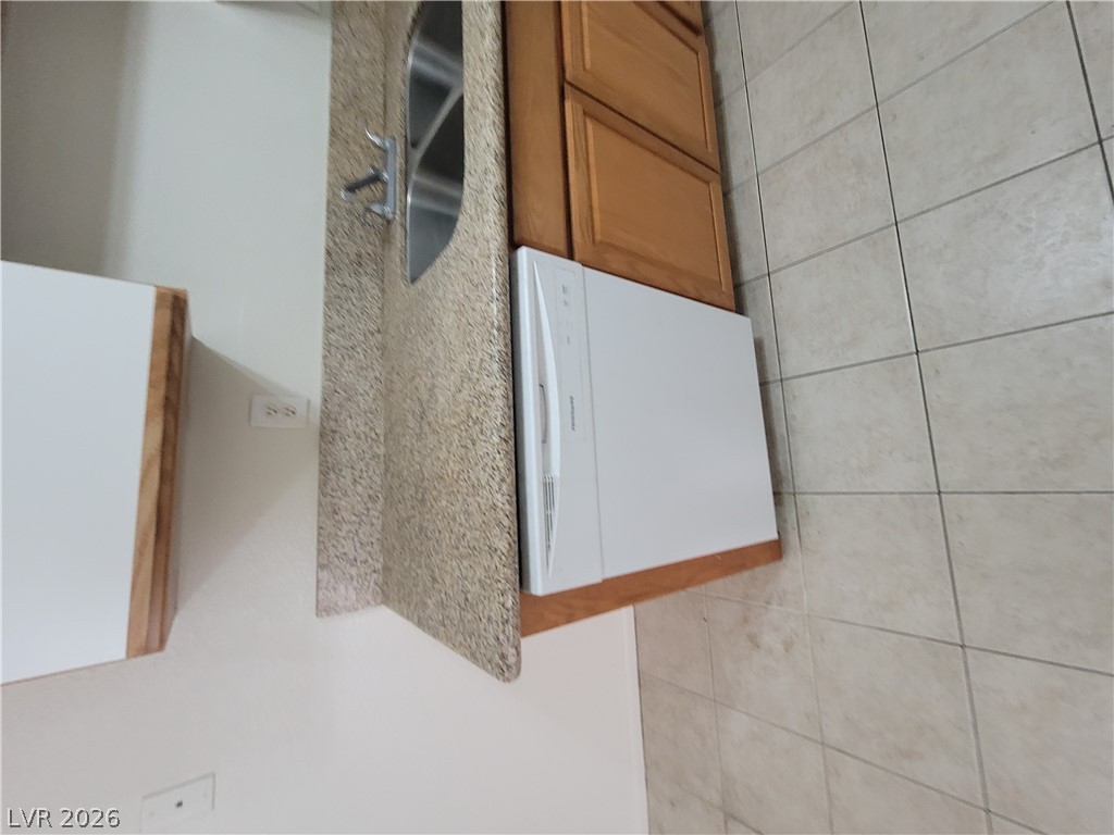 1608 North Torrey Pines Drive 103 Property Photo 41
