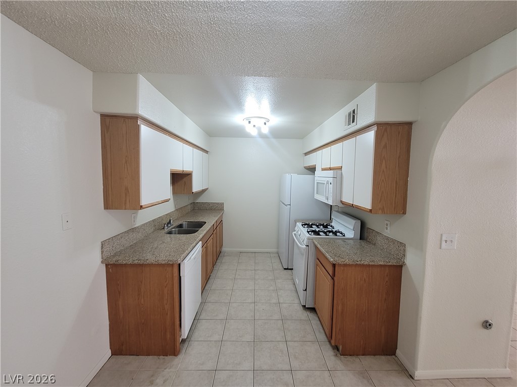 1608 North Torrey Pines Drive 103 Property Photo 45