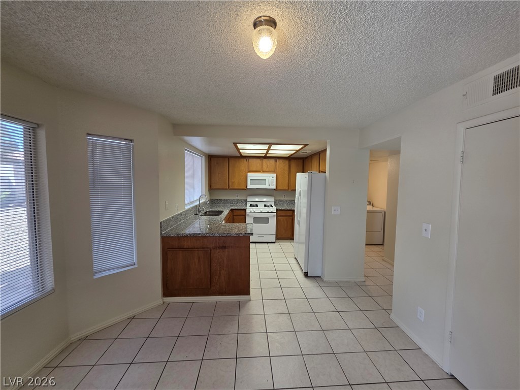 2813 Cacto Court Property Photo 9