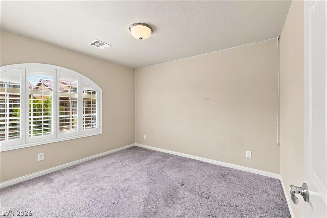 5238 Lake Sonoma Avenue Property Photo 18