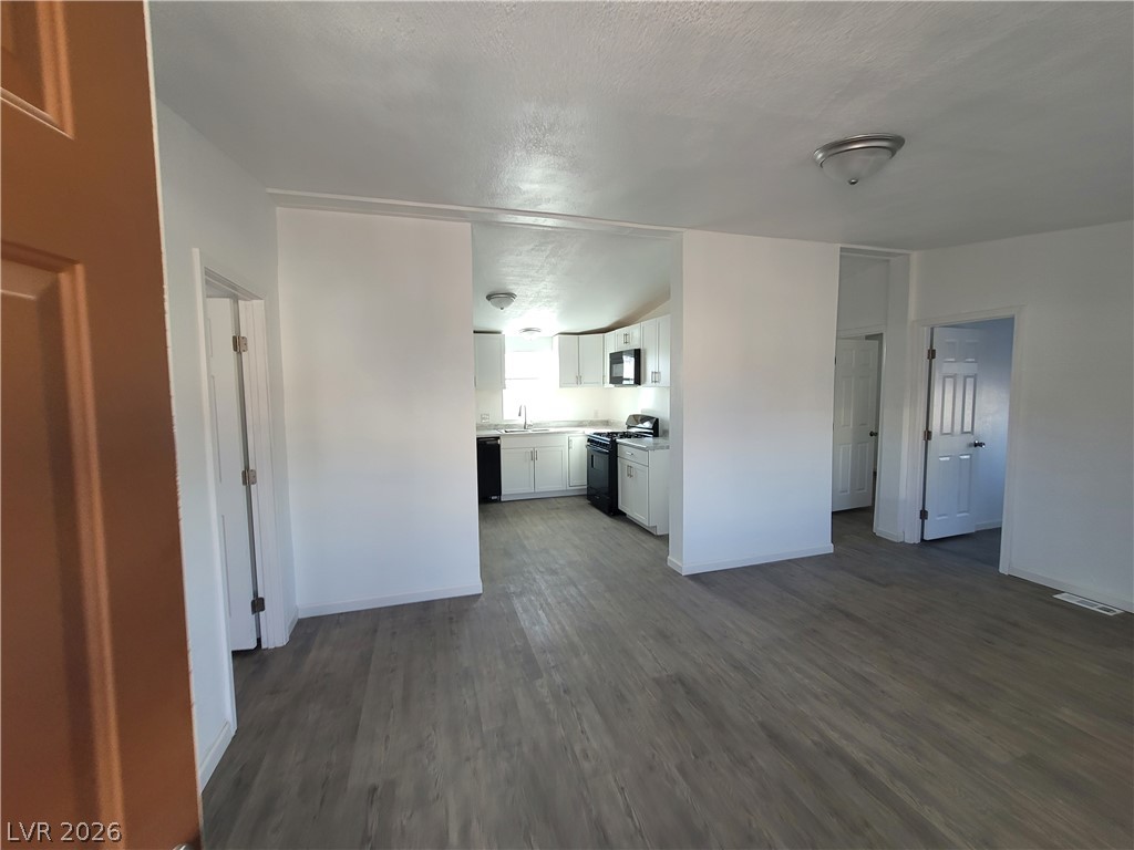 6061 Judson Avenue Property Photo 17