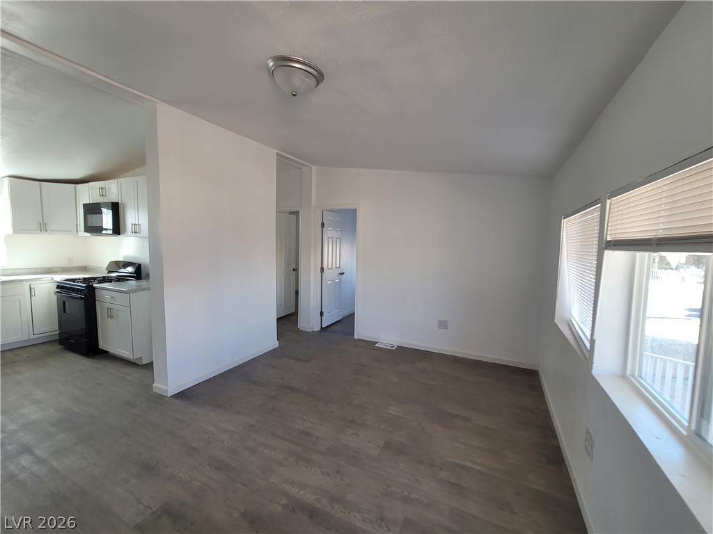 6061 Judson Avenue Property Photo 18