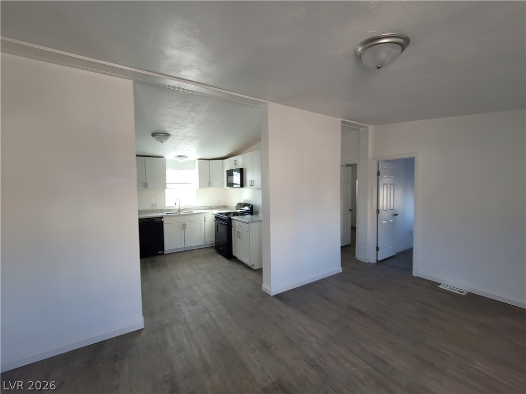 6061 Judson Avenue Property Photo 19