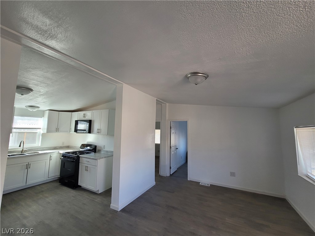 6061 Judson Avenue Property Photo 37