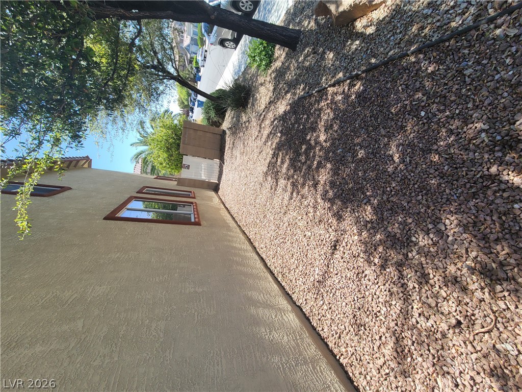 7349 Dolphine Crest Avenue Property Photo 6