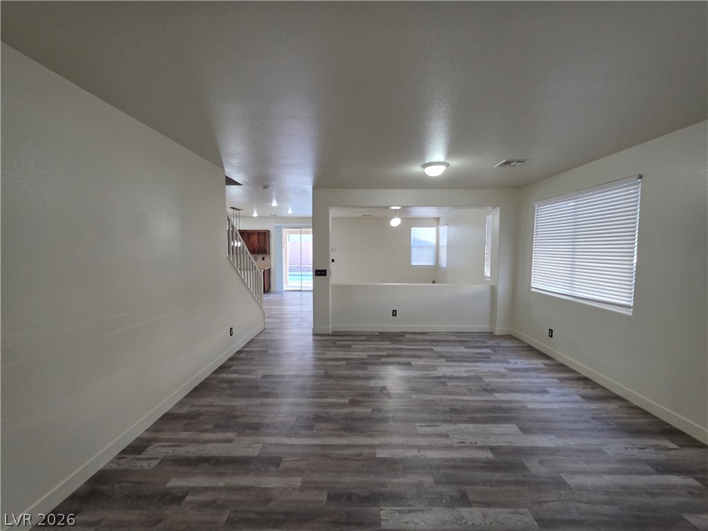 7349 Dolphine Crest Avenue Property Photo 10