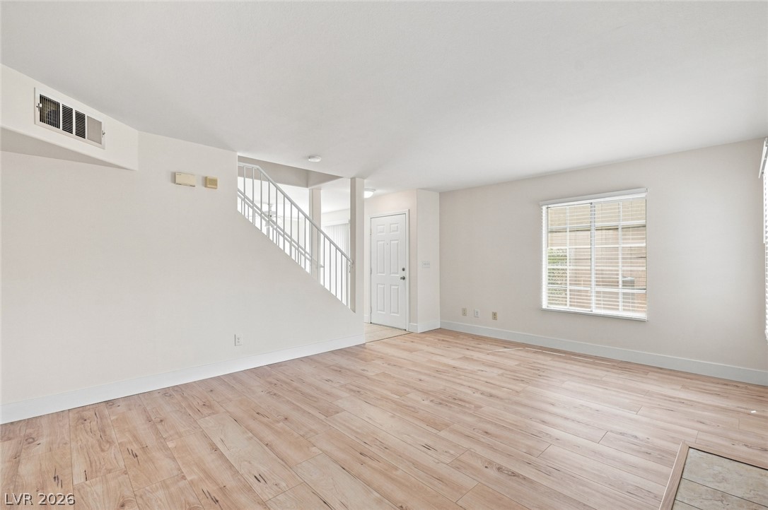 446 Winthrop Place Property Photo 11