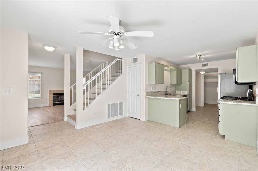 446 Winthrop Place Property Photo 16