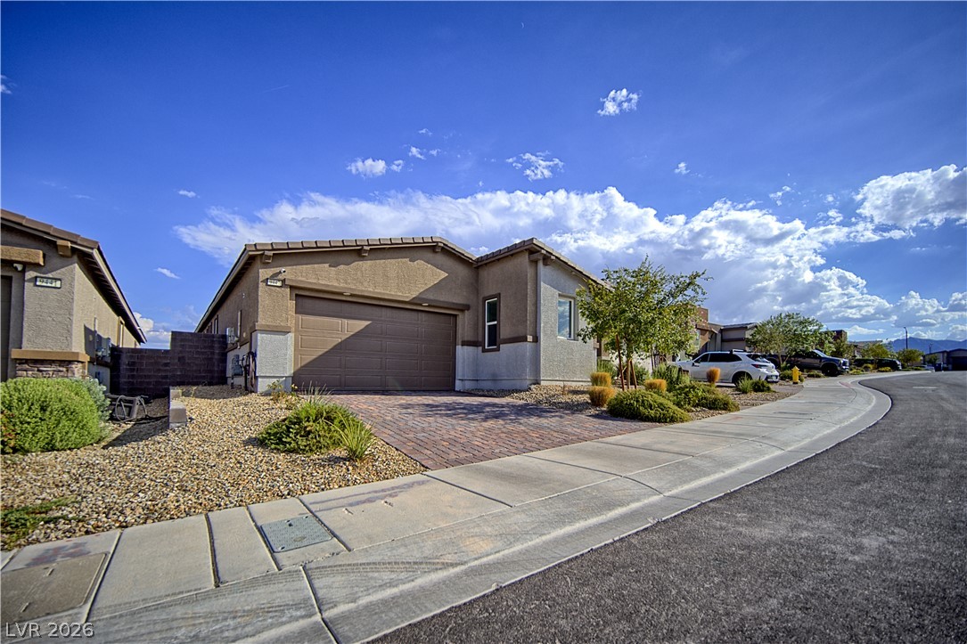 9447 Elmhurst Ridge Avenue Property Photo 4