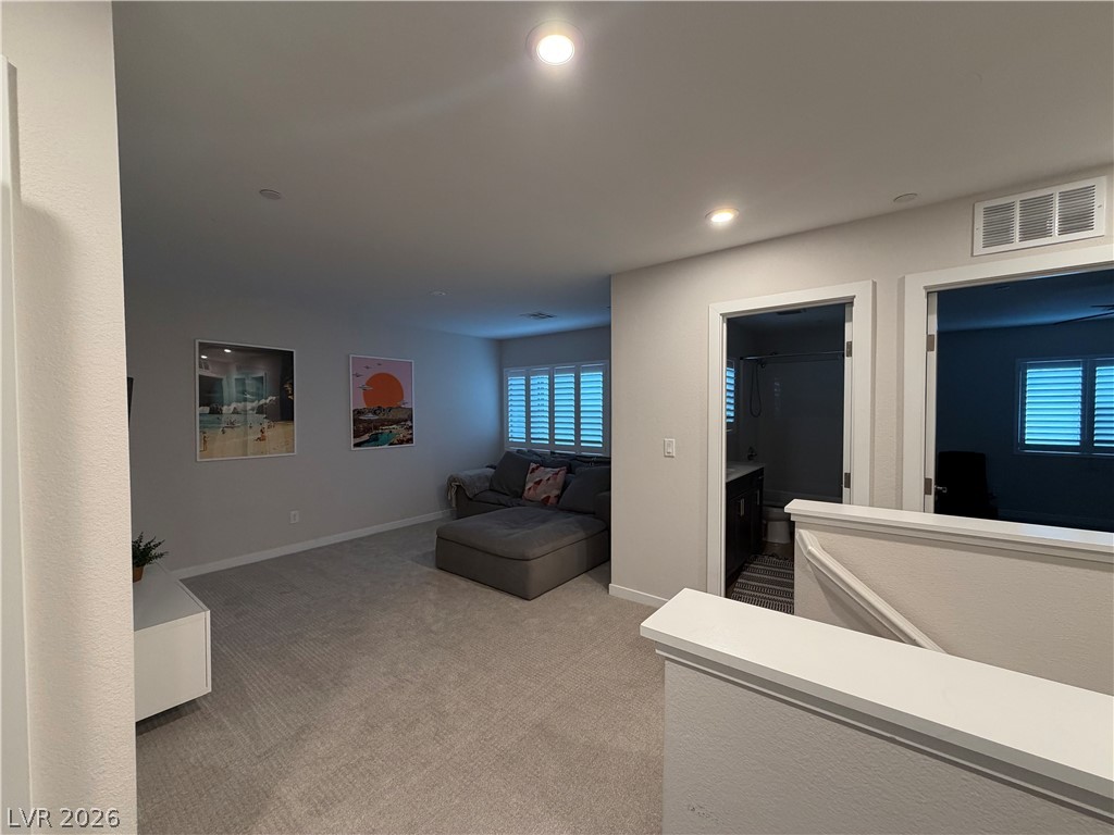 9262 Desert Pearl Avenue Property Photo 11