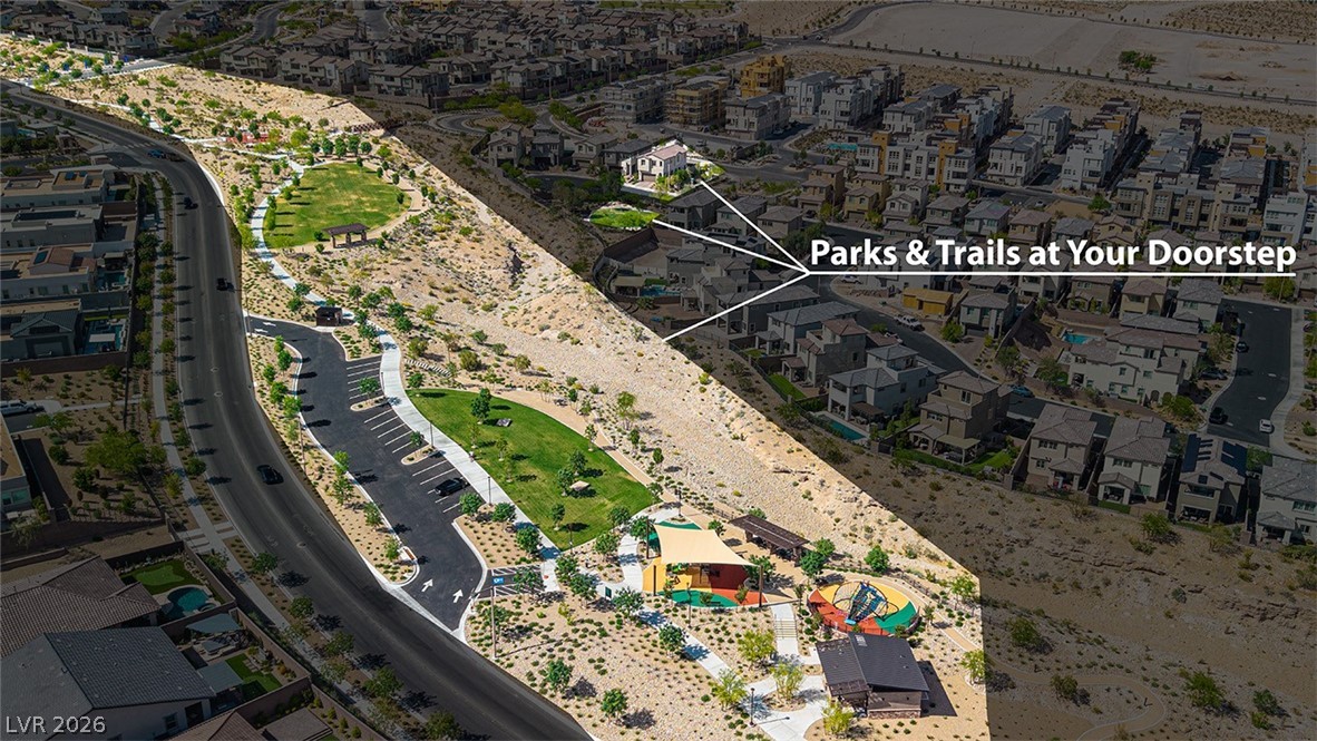 11872 Pelican Butte Avenue Property Photo 6