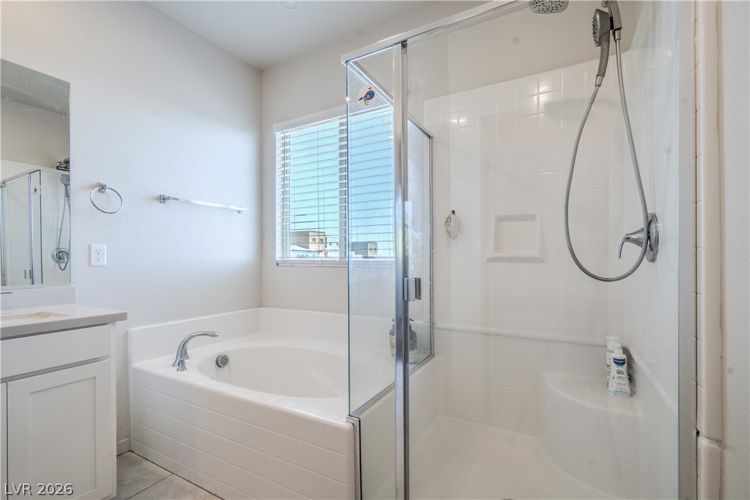 11872 Pelican Butte Avenue Property Photo 28