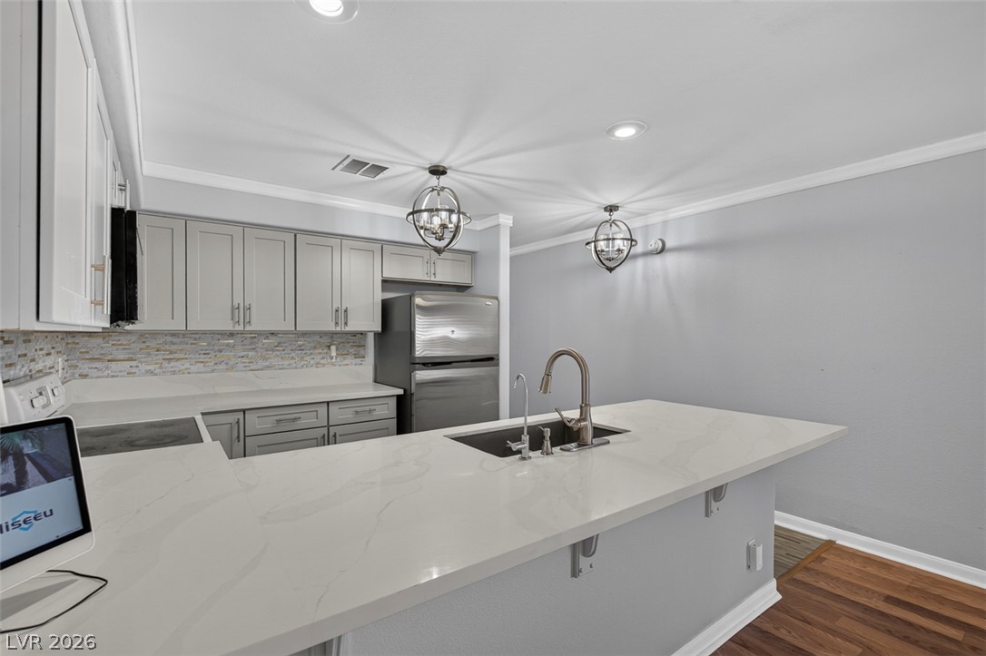 1710 Pershing Avenue Property Photo 18