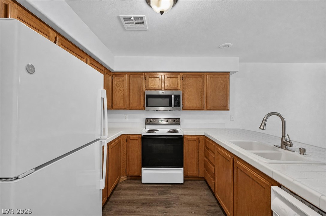 1710 Pershing Avenue Property Photo 53