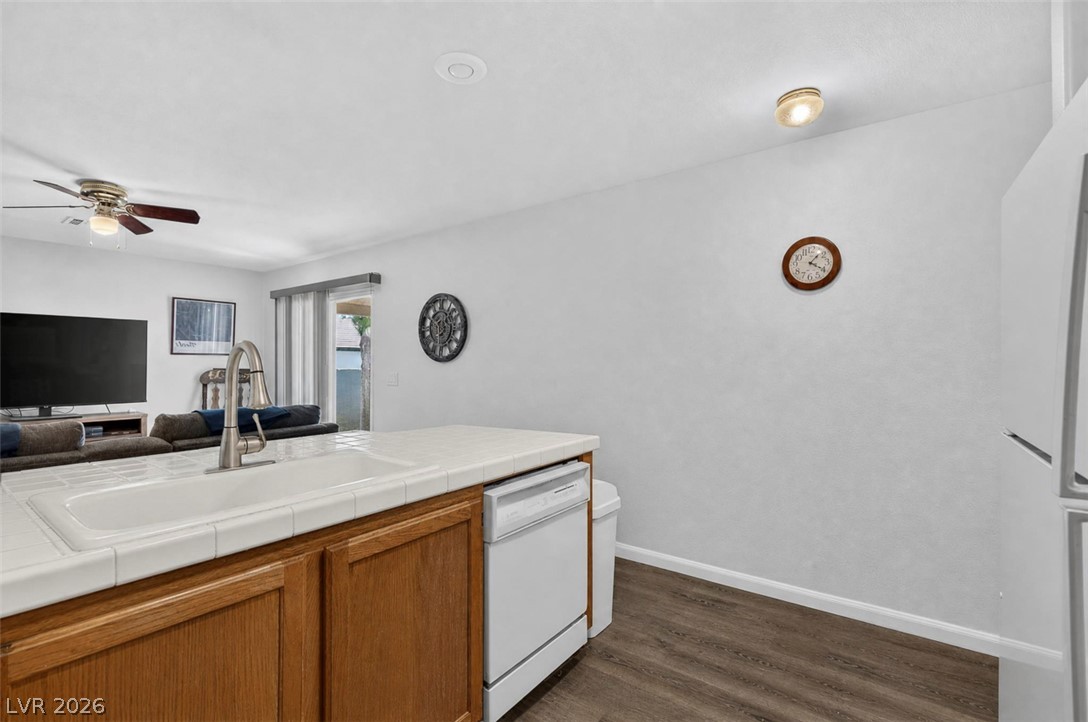 1710 Pershing Avenue Property Photo 56
