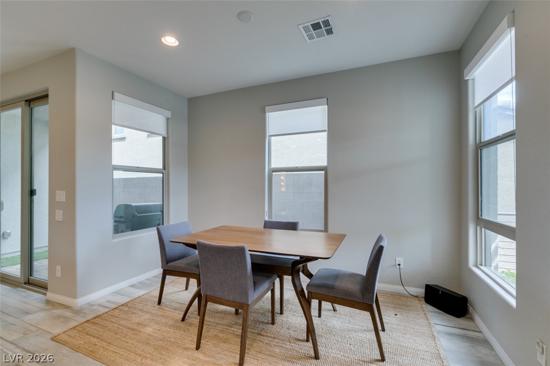 11755 Emerald Lake Avenue Property Photo 4