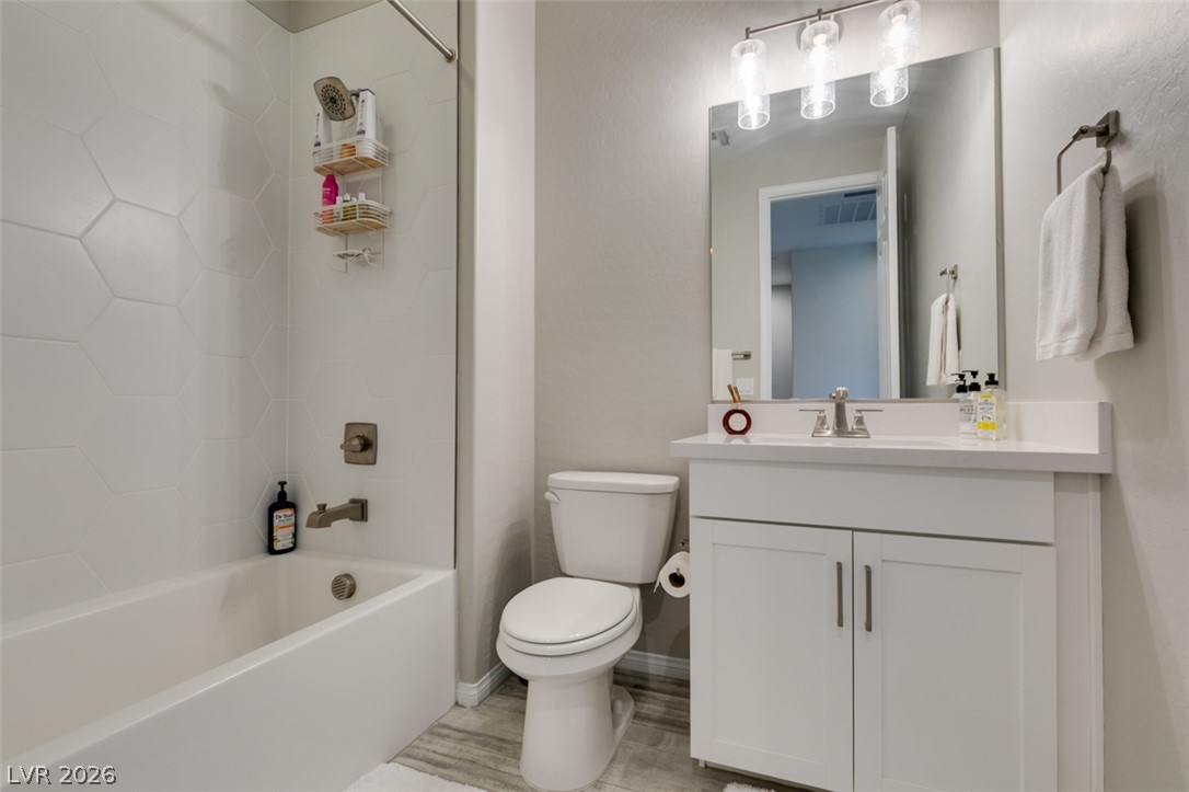 11755 Emerald Lake Avenue Property Photo 32