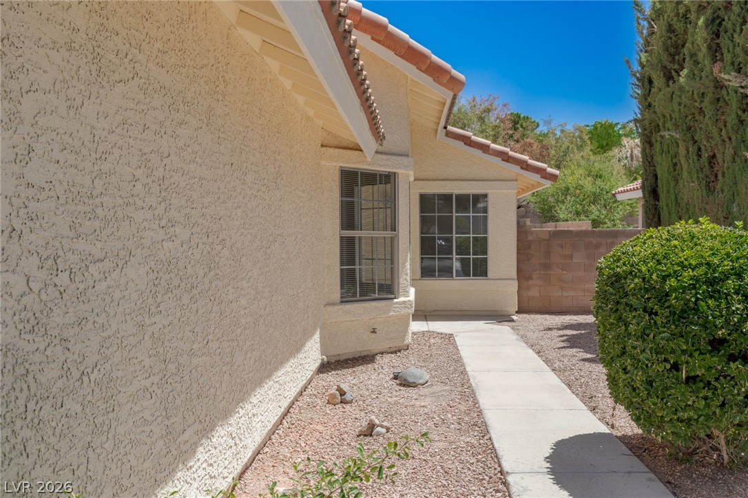 2803 Mirage Road Property Photo 4