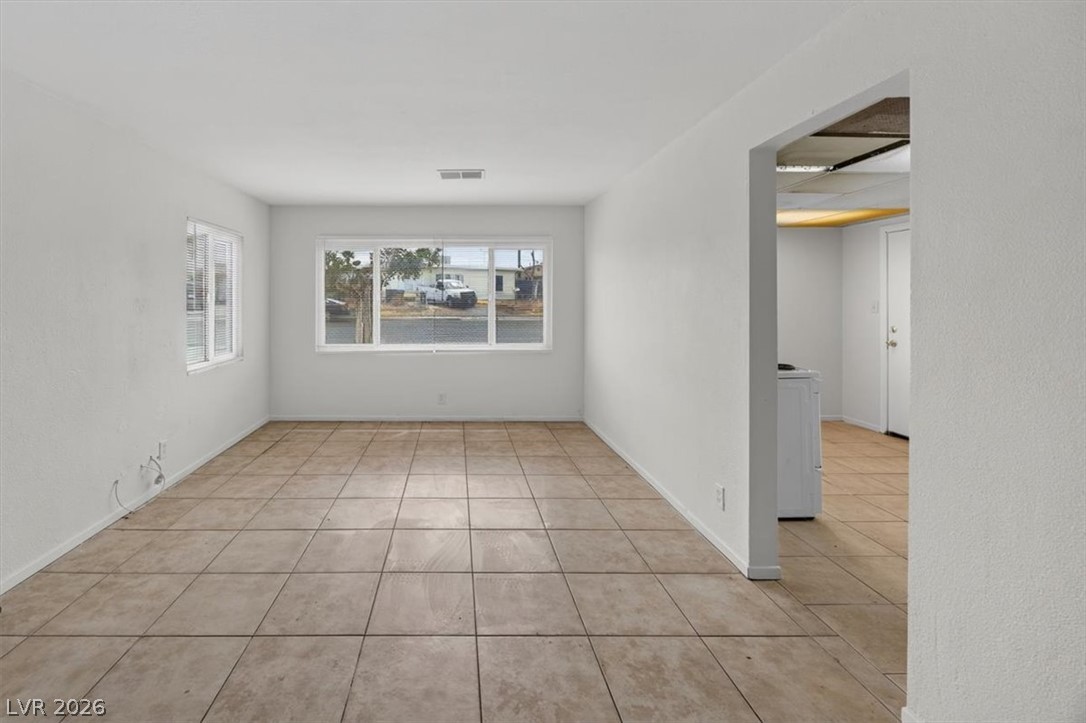 120 West Victory Road Property Photo 15