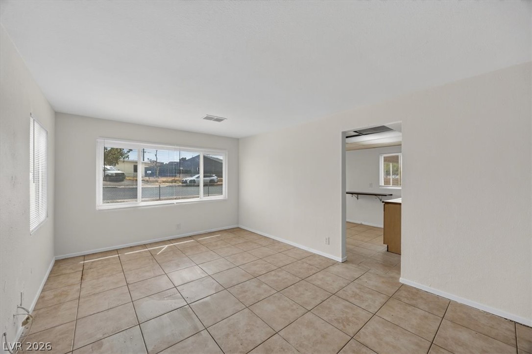 120 West Victory Road Property Photo 16