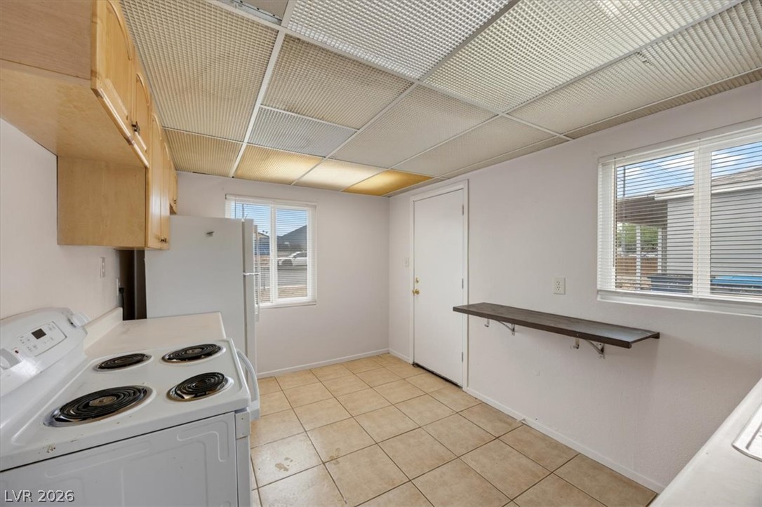 120 West Victory Road Property Photo 18