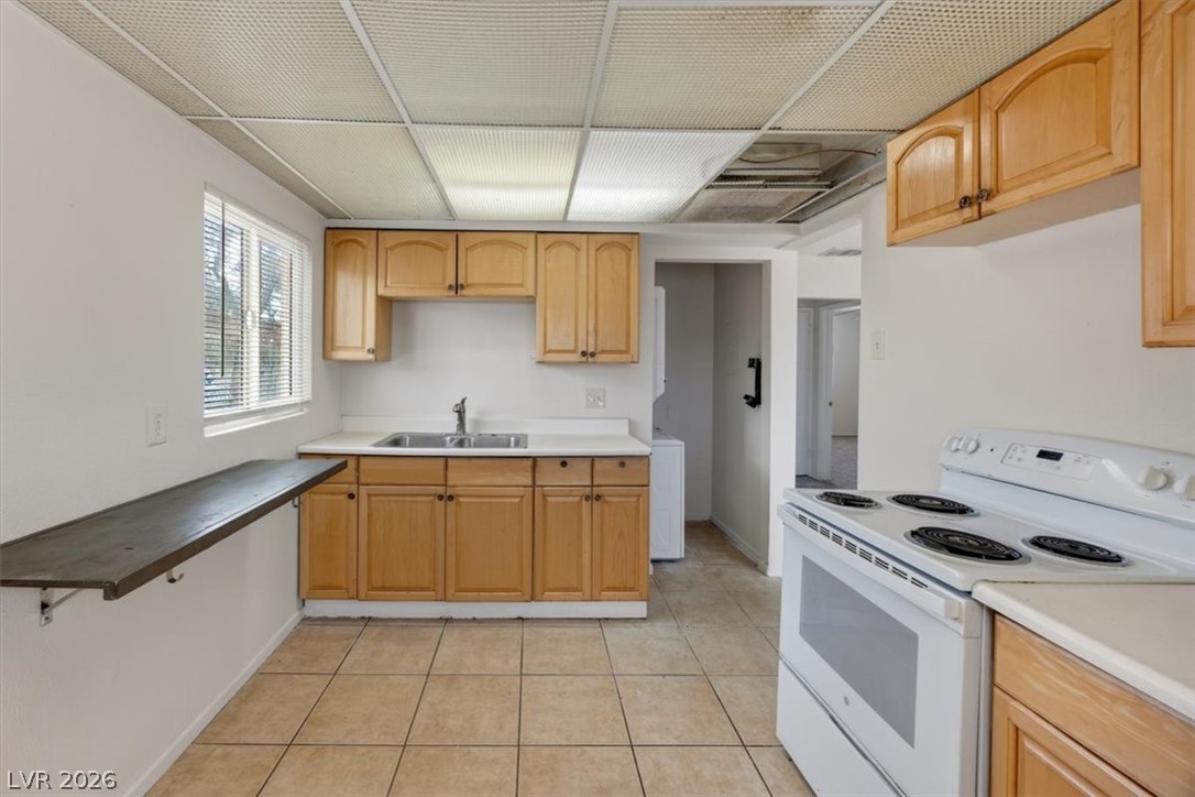 120 West Victory Road Property Photo 21
