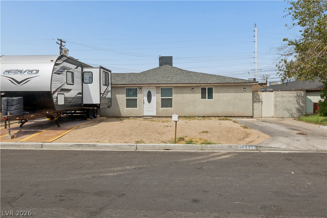 1025 Yucca Avenue Property Photo 2