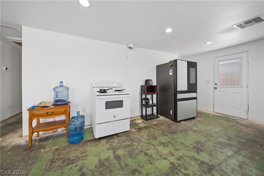 1025 Yucca Avenue Property Photo 9