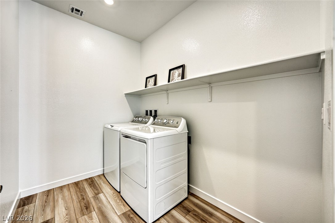 1509 Melodic Lark Drive Property Photo 24