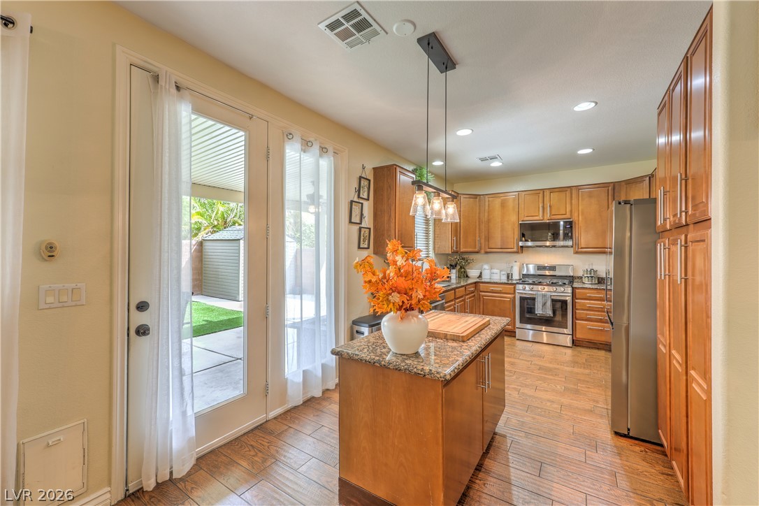 1908 Ashburn Drive Property Photo 11