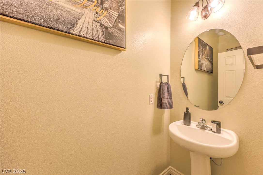 1908 Ashburn Drive Property Photo 15