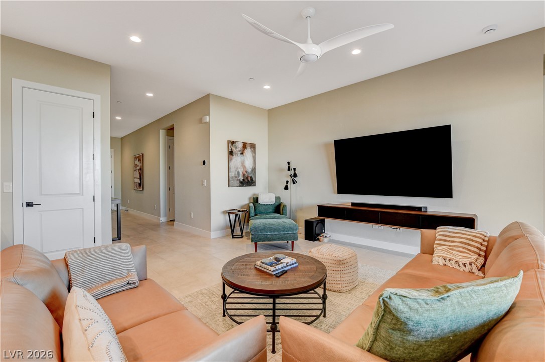 9006 Coastal Oaks Street Property Photo 12