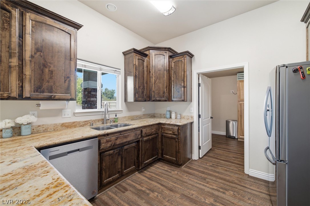 2400 South Zuni Avenue Property Photo 15