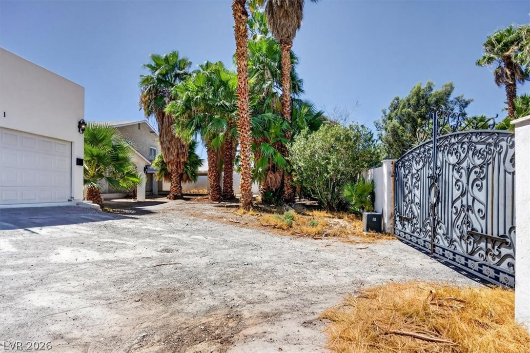 4425 Sunflower Avenue Property Photo 14