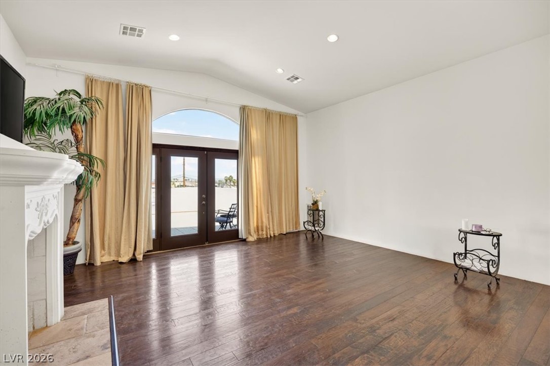 4425 Sunflower Avenue Property Photo 32