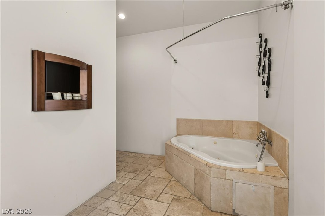 4425 Sunflower Avenue Property Photo 36