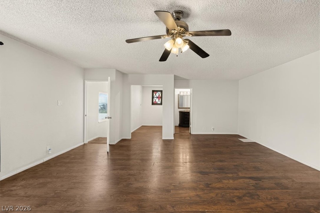 4425 Sunflower Avenue Property Photo 42