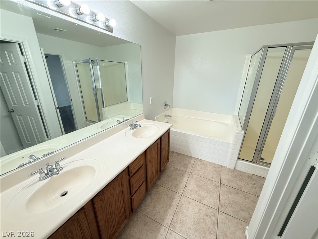 11231 Kenyan Sunshine Court Property Photo 15