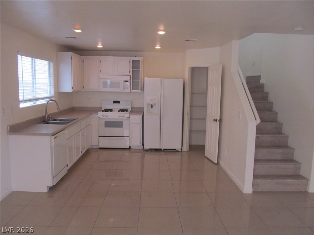 8819 Peace Treaty Avenue Property Photo 5