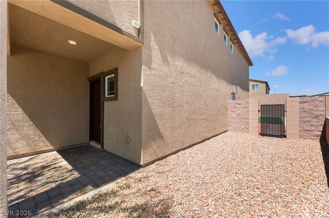 10748 Wild Poppy Avenue Property Photo 4