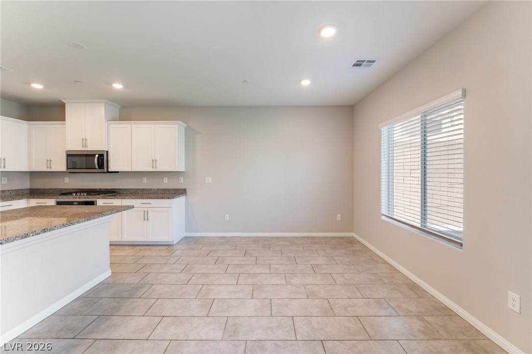 10748 Wild Poppy Avenue Property Photo 11