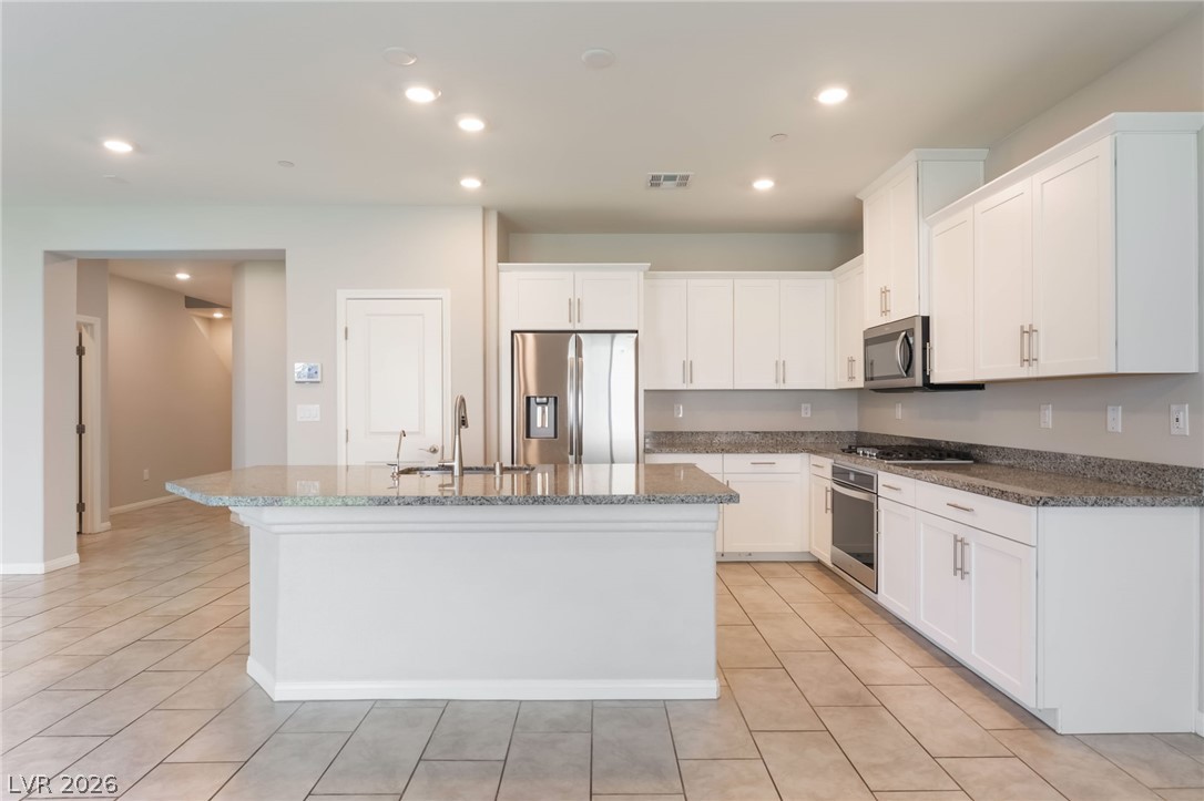 10748 Wild Poppy Avenue Property Photo 13