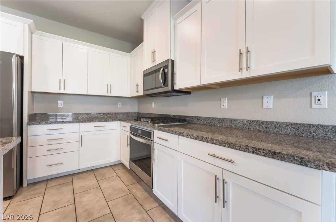 10748 Wild Poppy Avenue Property Photo 15